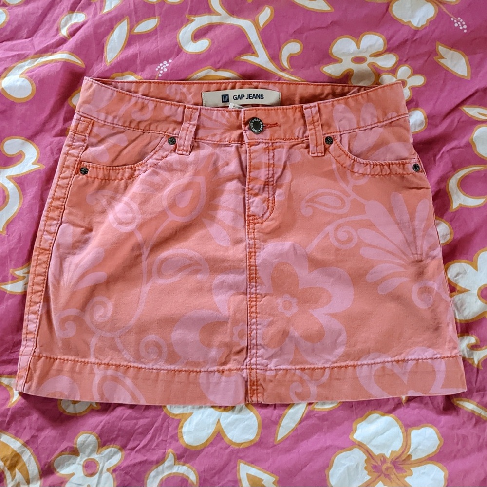 Vintage Gap lowrise tropical hibiscus floral mini skirt, size 2,4,6 available